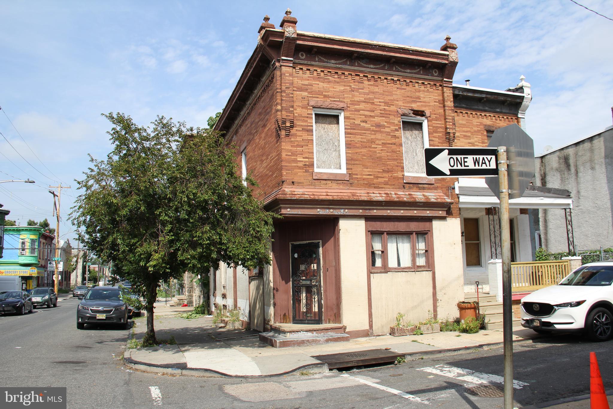 2500 N MYRTLEWOOD STREET