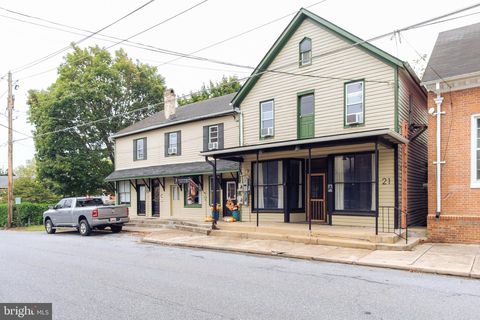 Photo of 21 Pennsylvania Avenue W, WALKERSVILLE, MD 21793 (MLS # MDFR2071322)