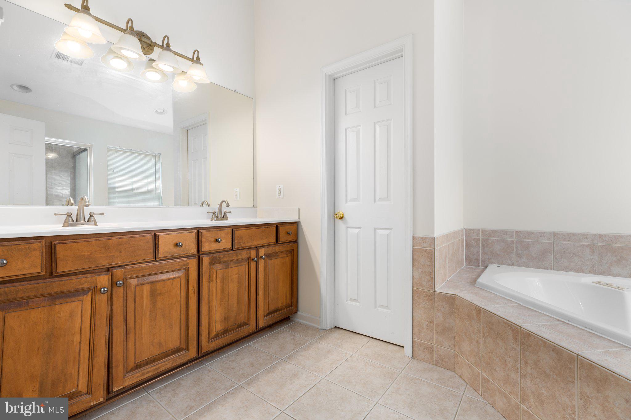 VILLAGE OF IDLEWILD - Residential Lease