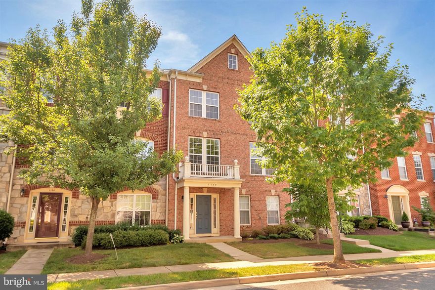 Clean and bright 3 level townhouse in the heart of Fredericksburg. Boasting granite counters, stainless appliances, Fresh paint, newer carpet, huge family room & primary bedroom with walk-in closet and Primary bath with soaker tub and double vanities. 2 Car garage in rear of home with lower level bedroom and en-suite full bath. Community offers pool, fitness center and tennis courts. Idlewild offers pool, walking trails, tennis, club house. All applicants must have 675+ credit. Sorry no Co-signers allowed. Small dog allowed on case by case basis.