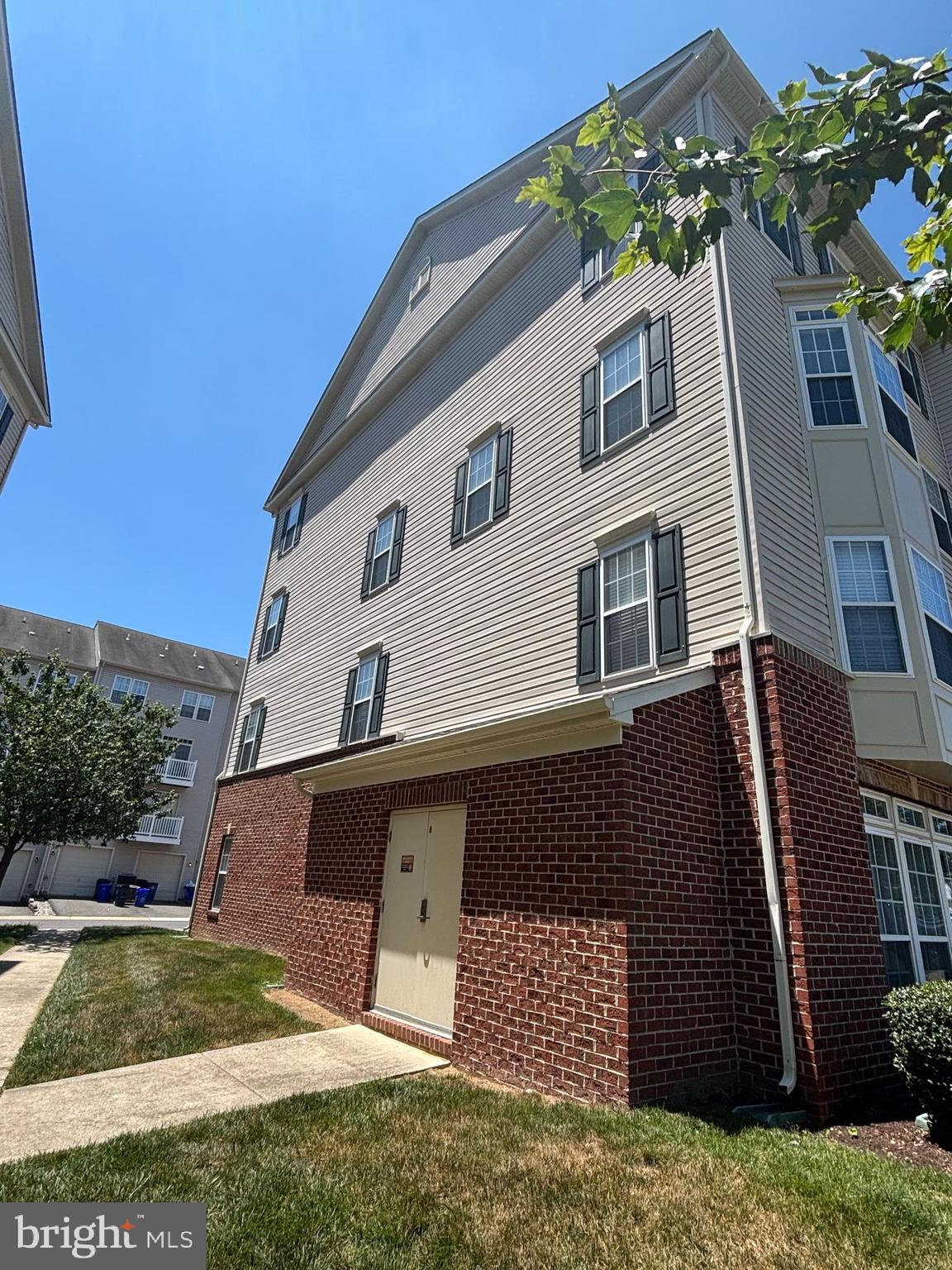 2298 FOREST RIDGE TERRACE 12