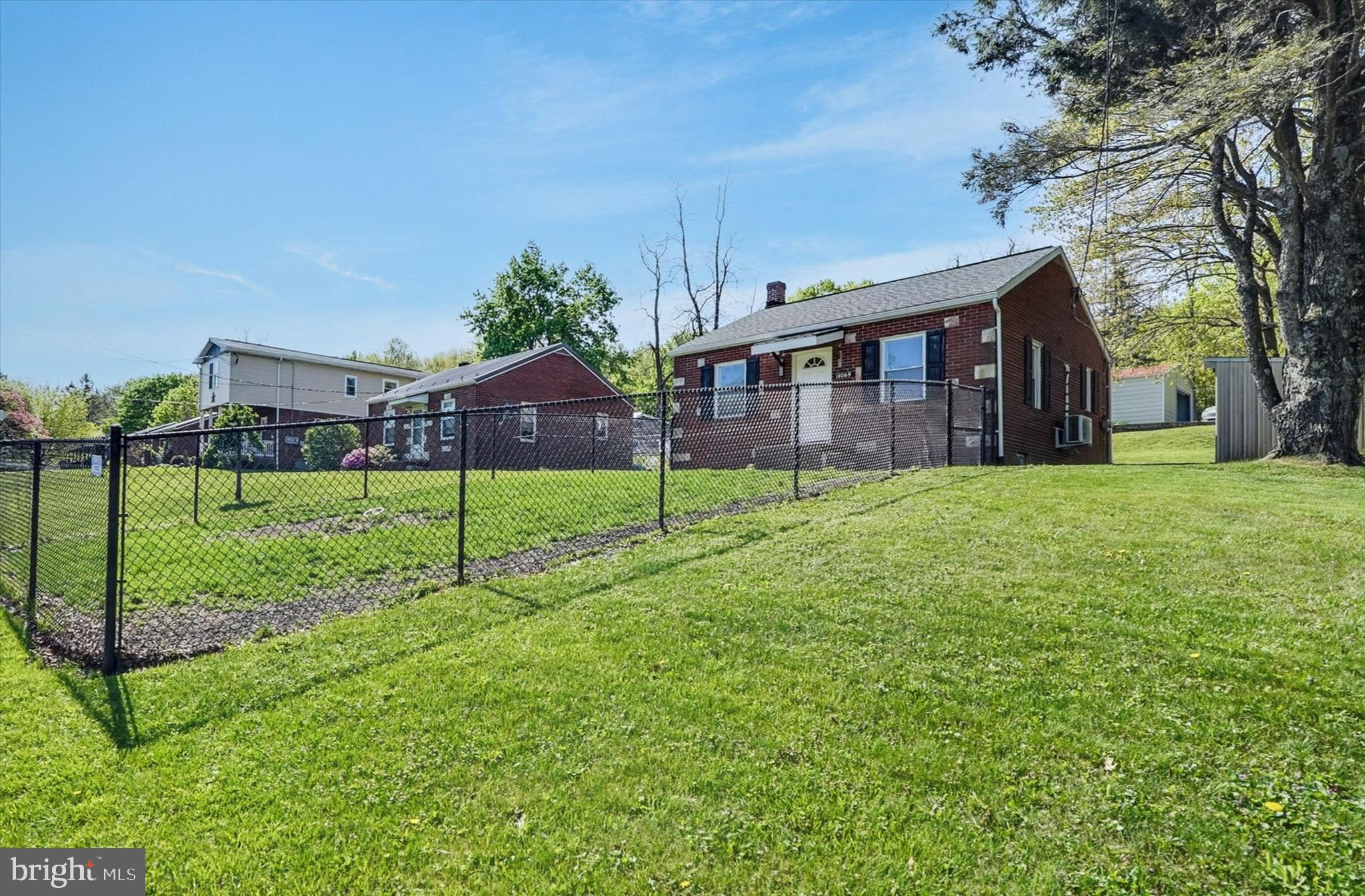 WASHINGTON TWP - Residential