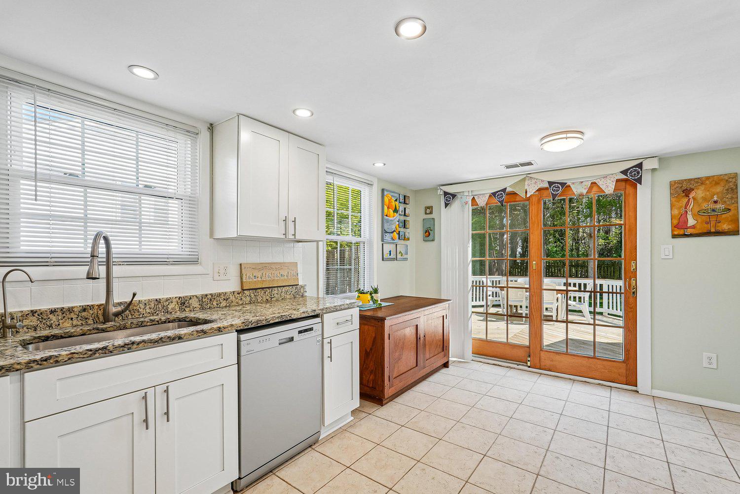 OAK TREE - Residential