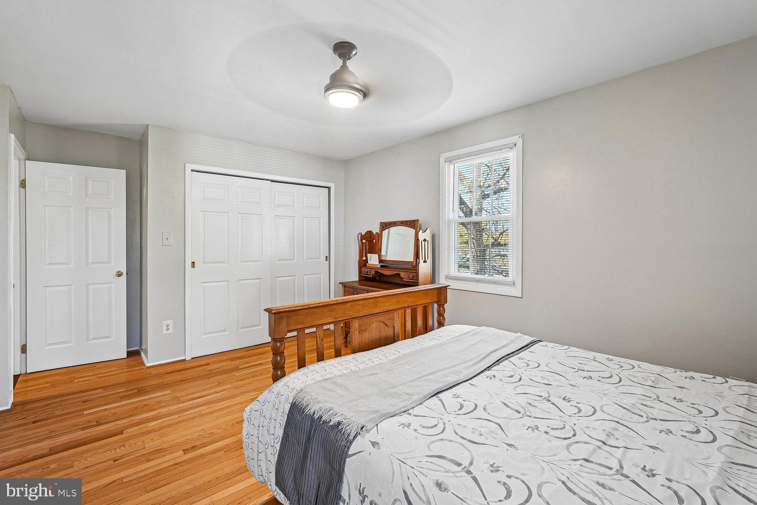 OAK TREE - Residential