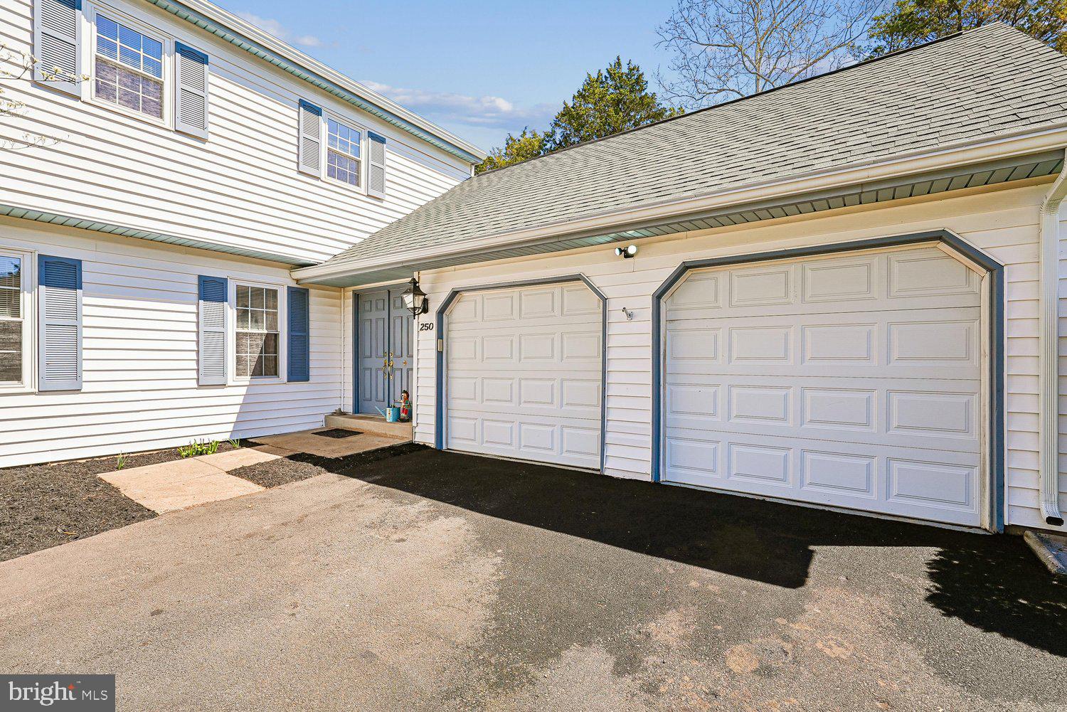 OAK TREE - Residential