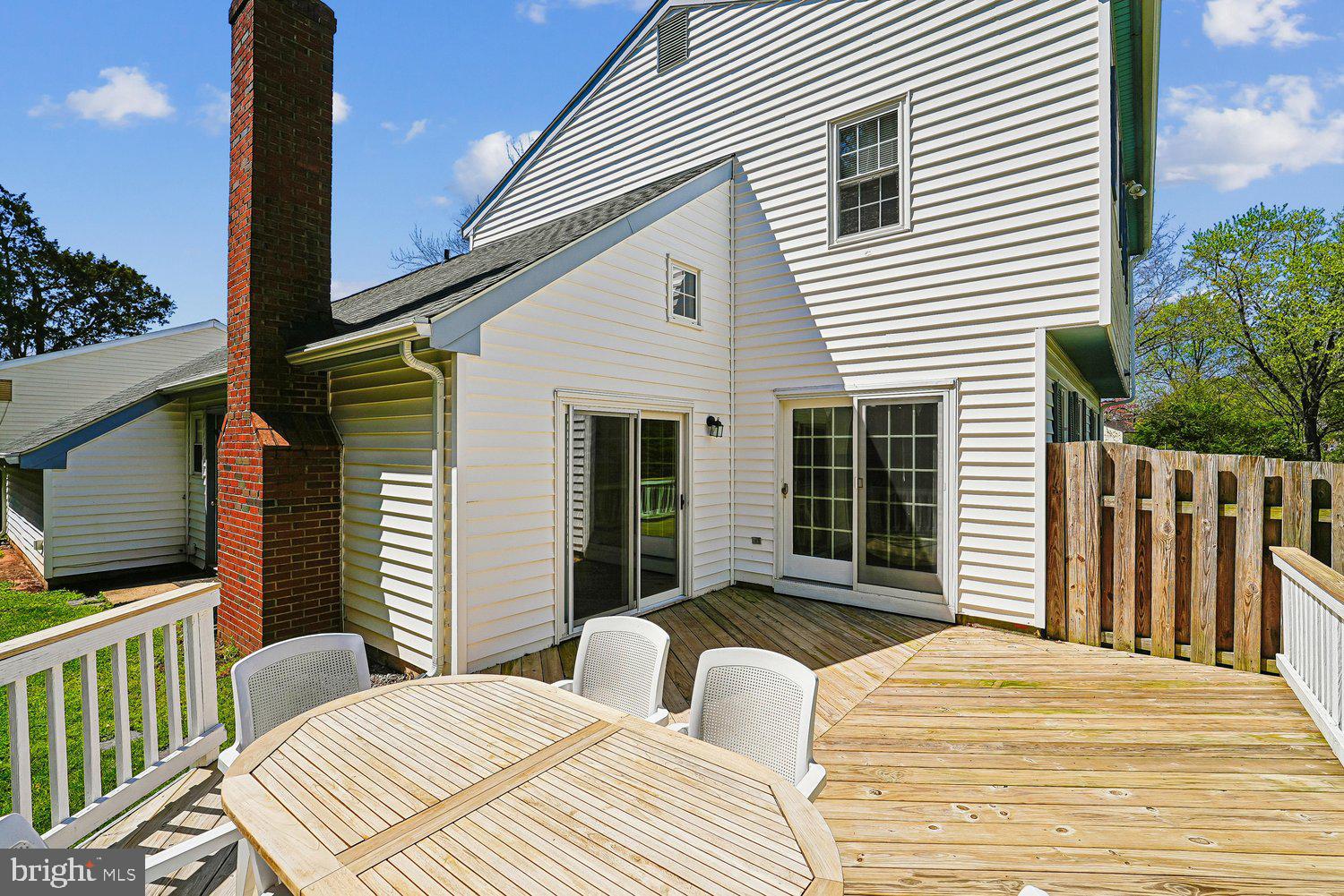 OAK TREE - Residential