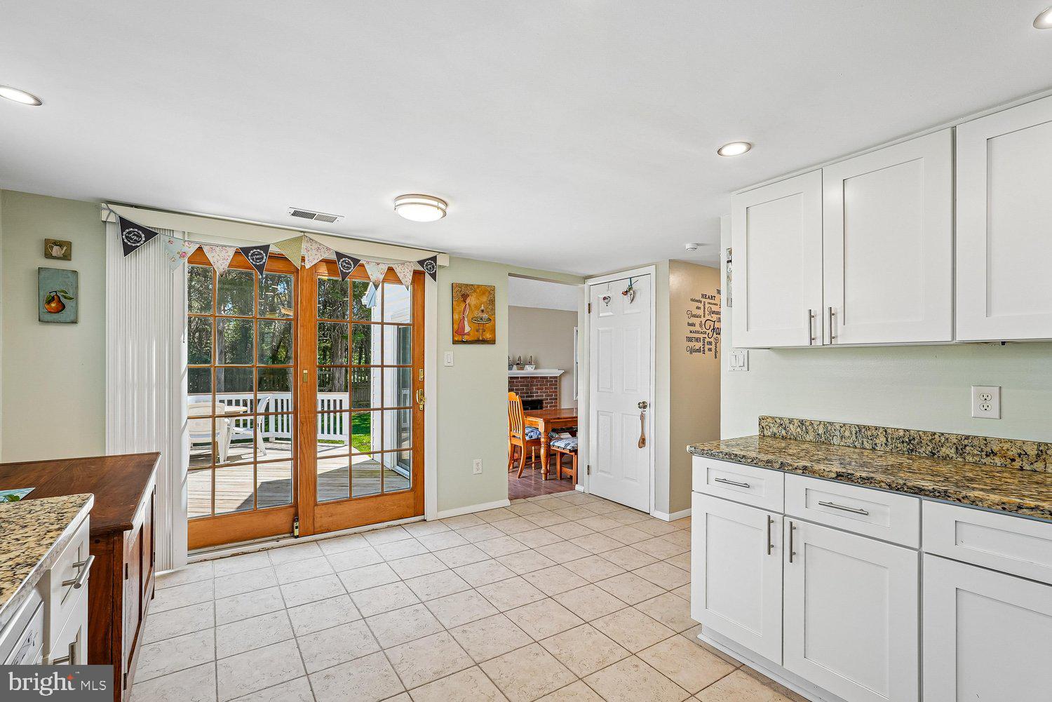 OAK TREE - Residential