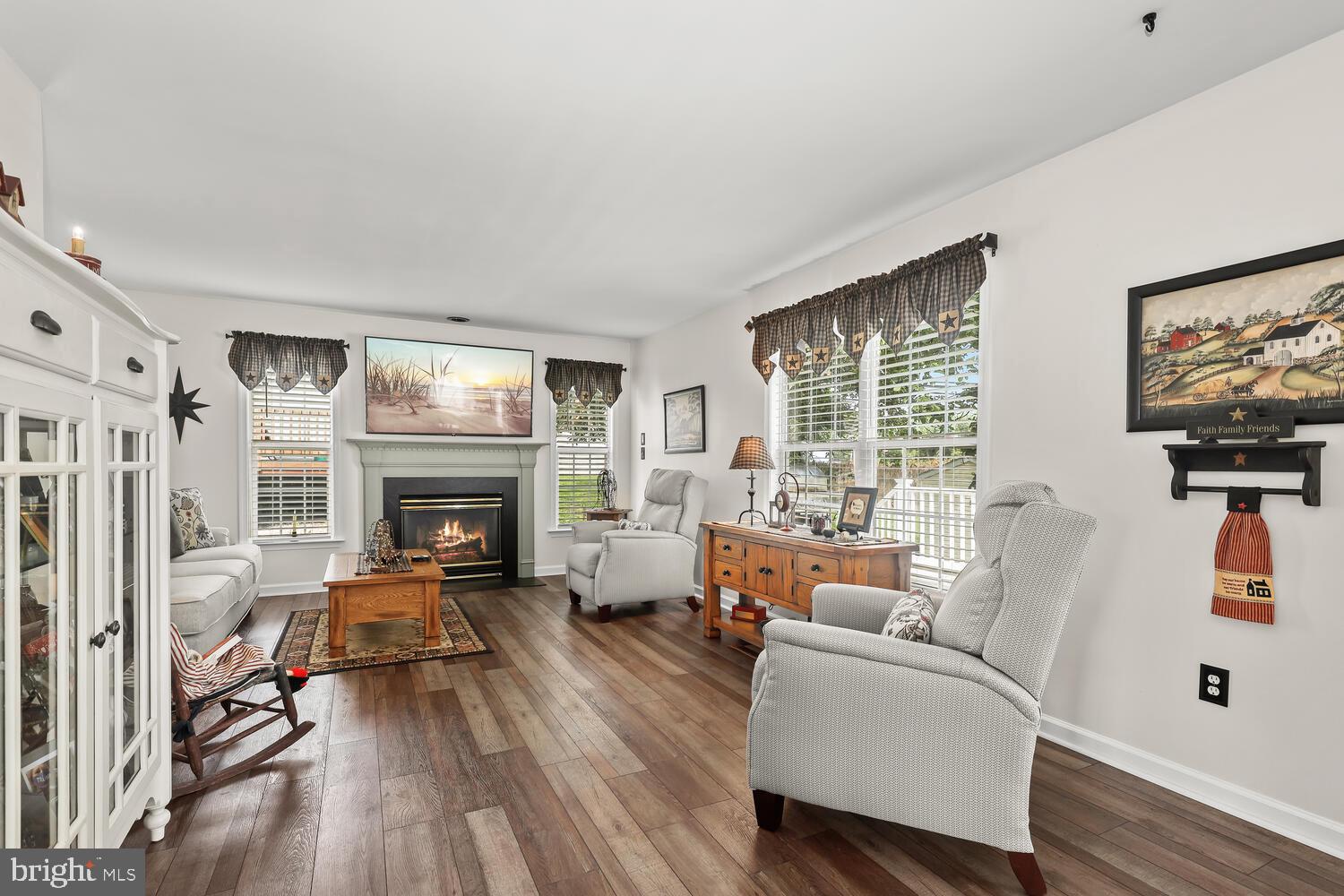 LONG BAR HARBOR - Residential