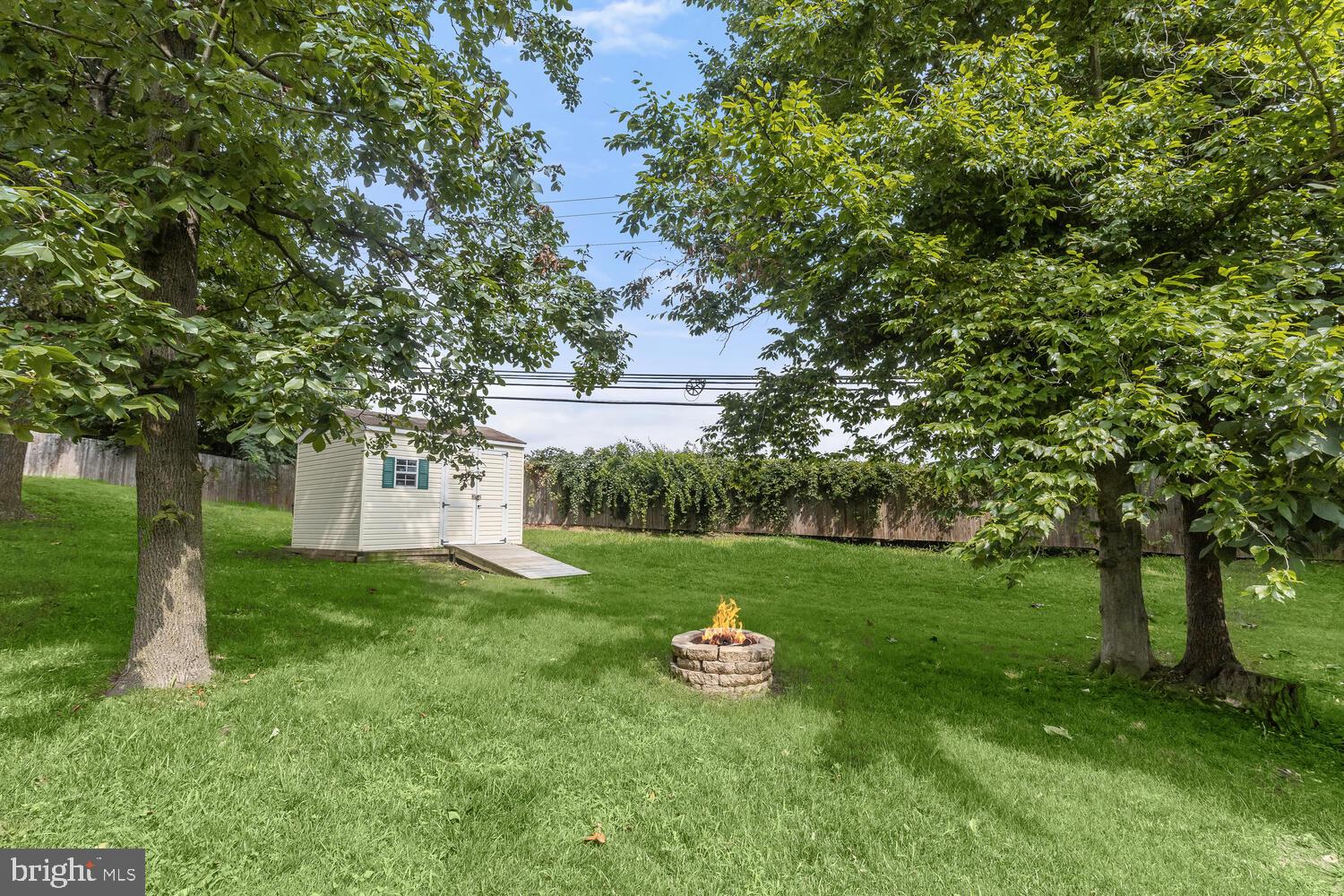 LONG BAR HARBOR - Residential