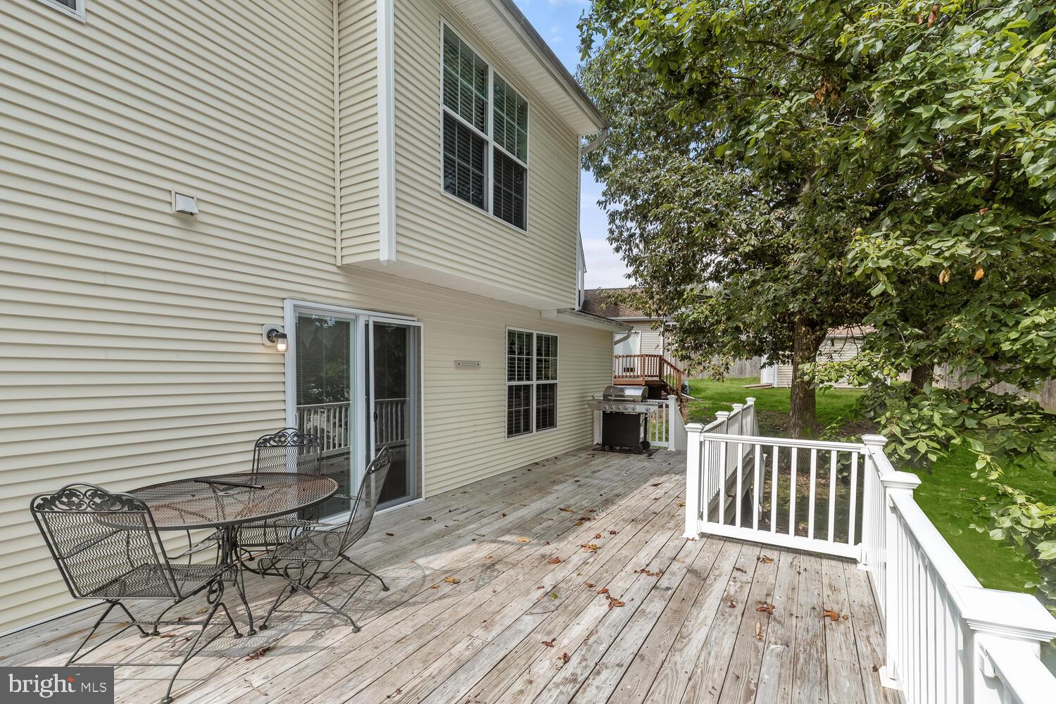 LONG BAR HARBOR - Residential