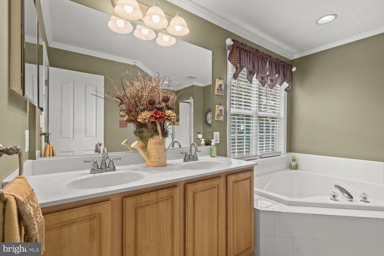 LONG BAR HARBOR - Residential