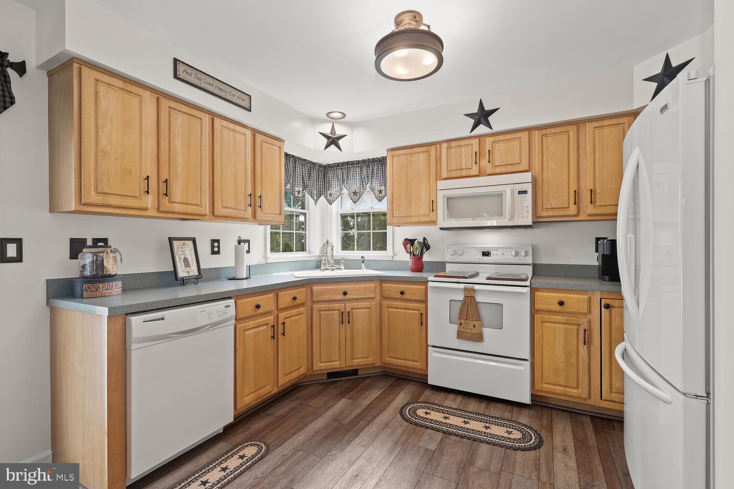 LONG BAR HARBOR - Residential