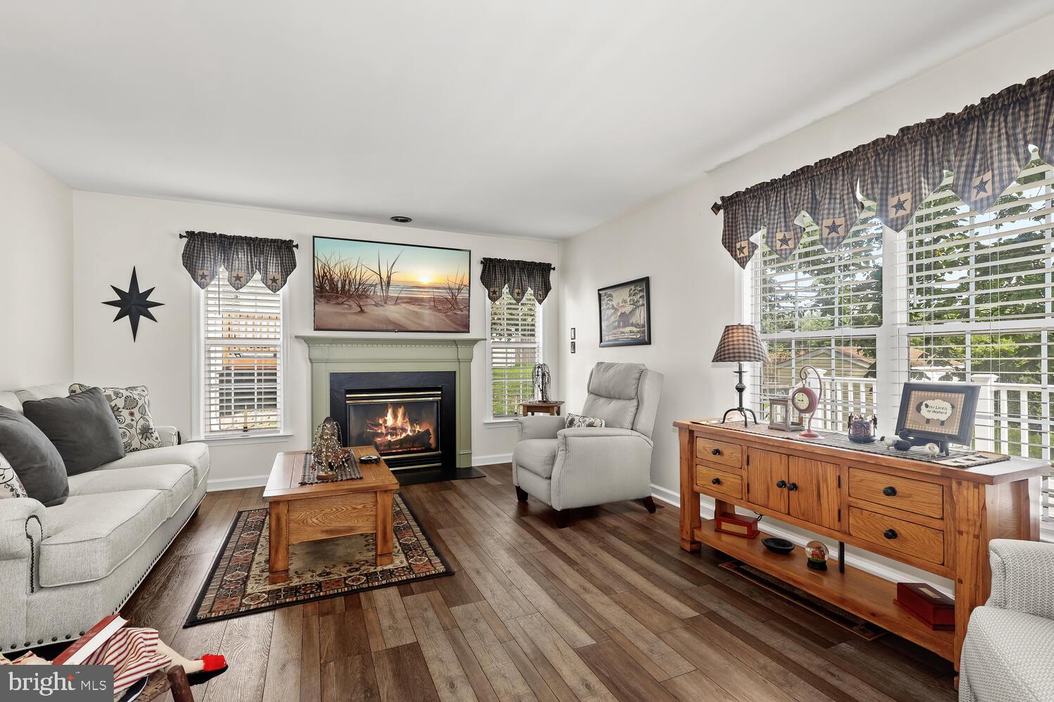 LONG BAR HARBOR - Residential