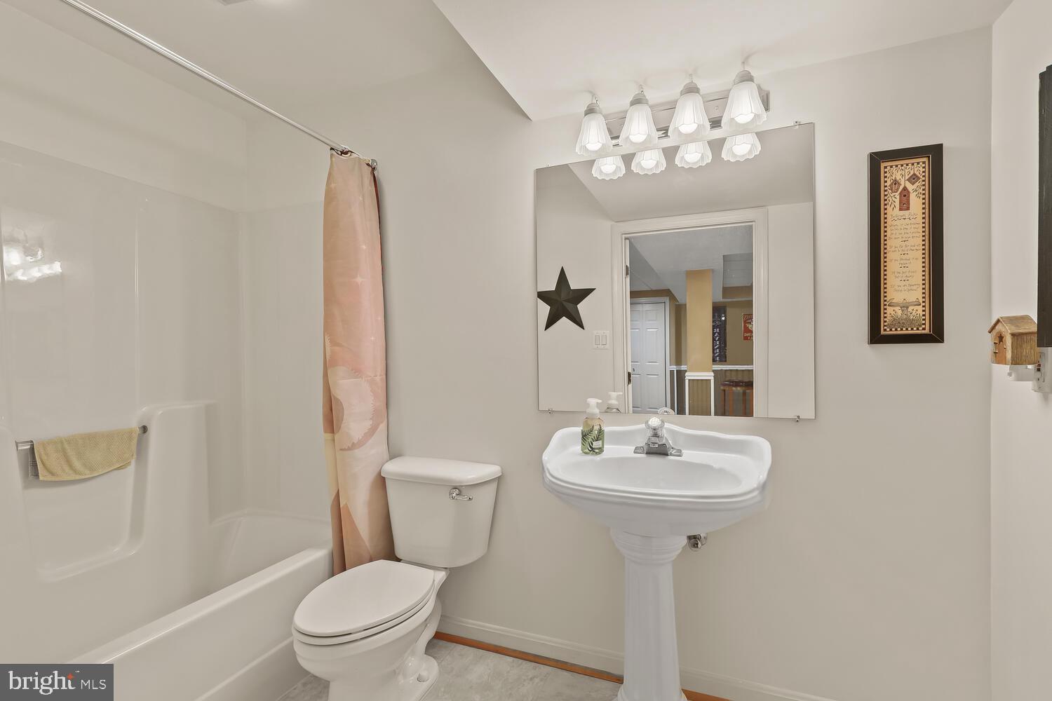 LONG BAR HARBOR - Residential