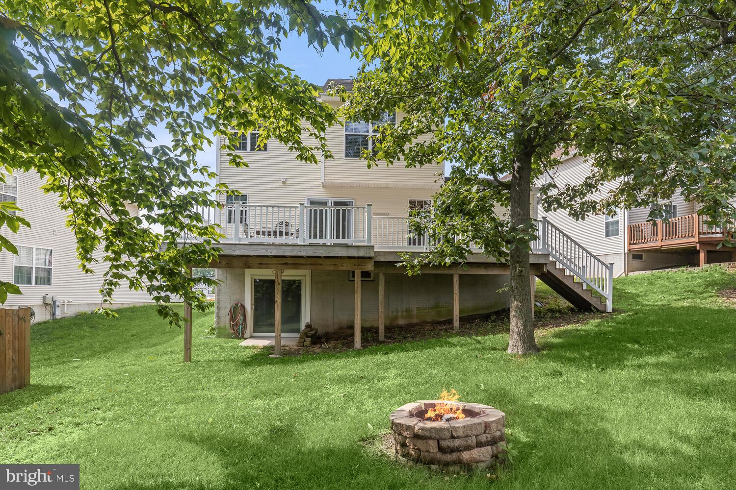 LONG BAR HARBOR - Residential