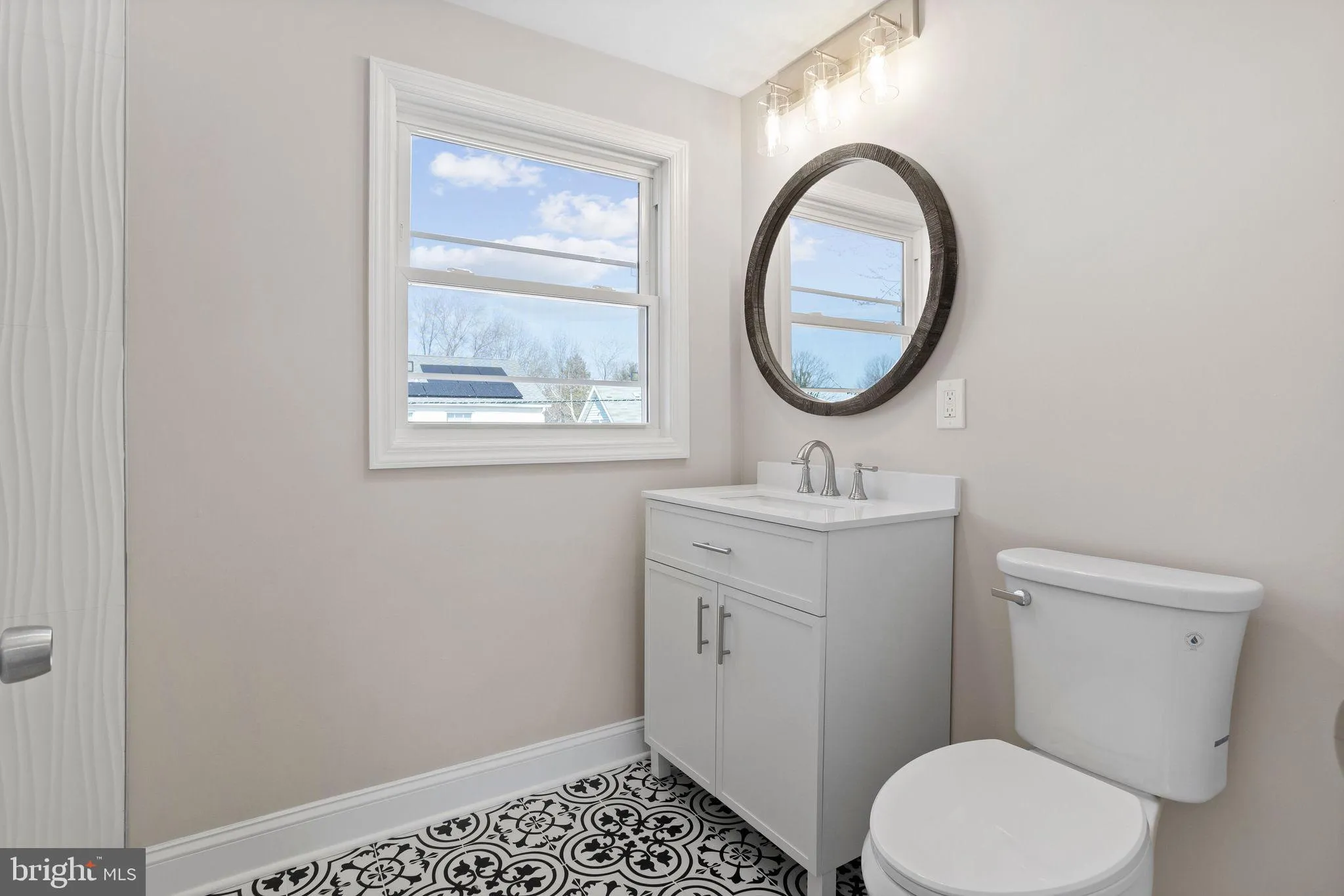 Willingboro, New Jersey 08046, United States, 3 Bedrooms Bedrooms, ,3 BathroomsBathrooms,Residential,Pending,87768