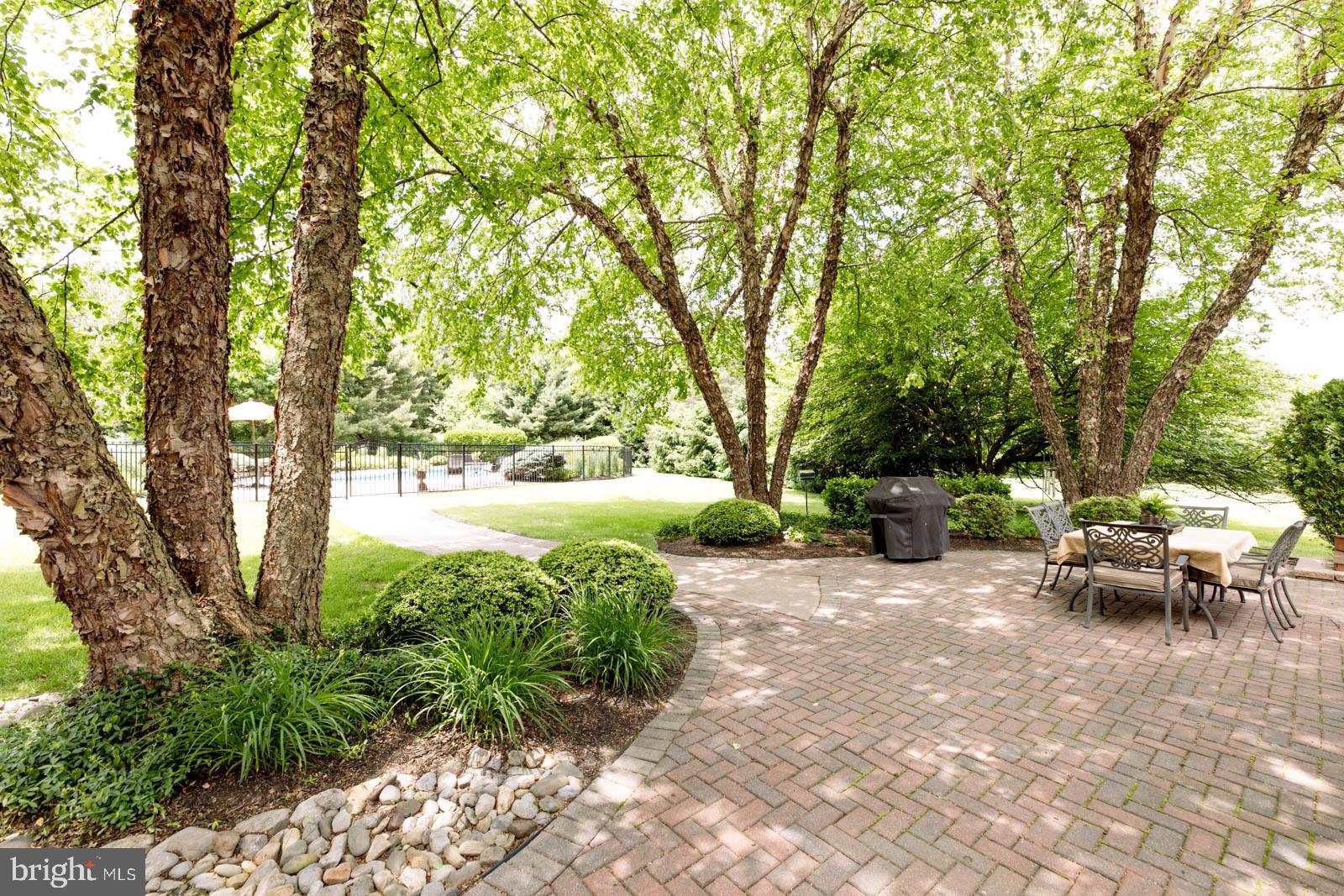 ROLLING COACH ESTS - Residential