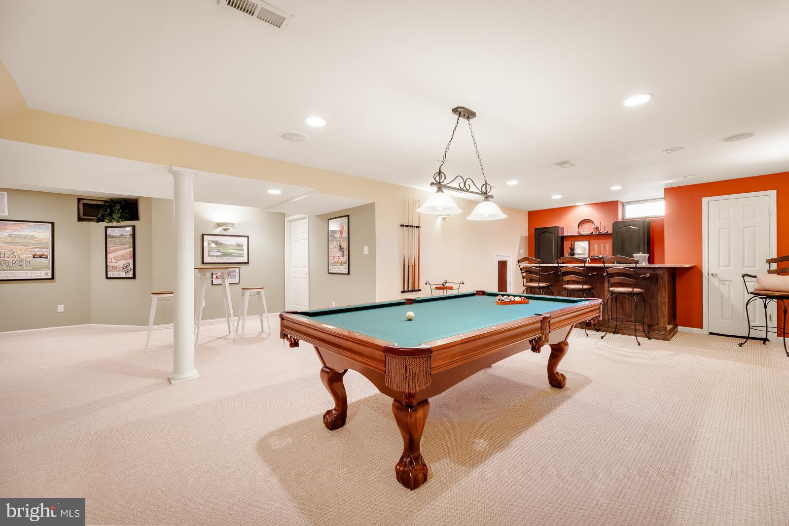 ROLLING COACH ESTS - Residential