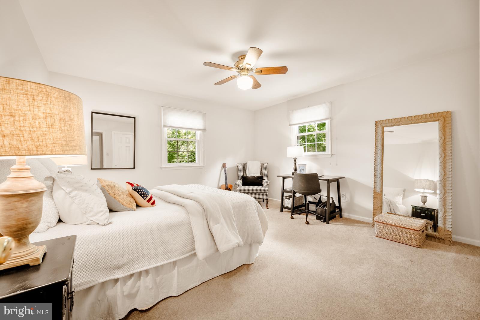 ROLLING COACH ESTS - Residential