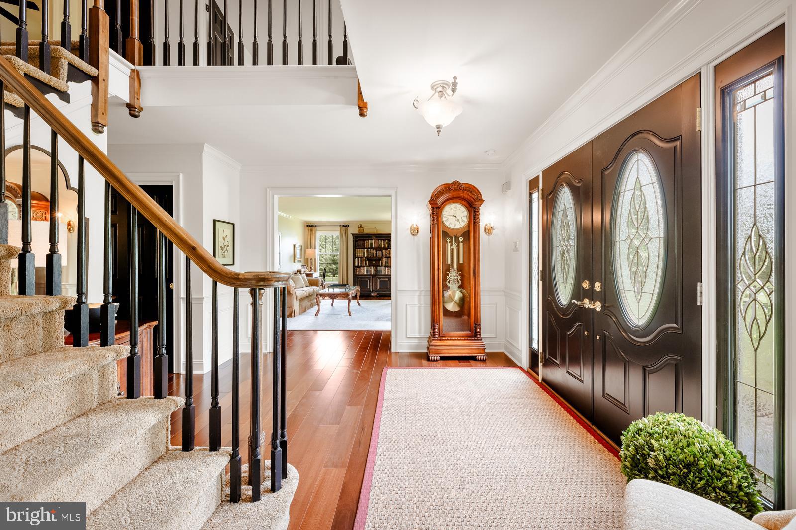 ROLLING COACH ESTS - Residential