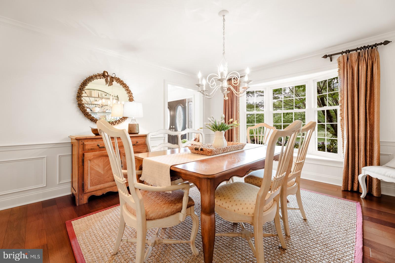 ROLLING COACH ESTS - Residential