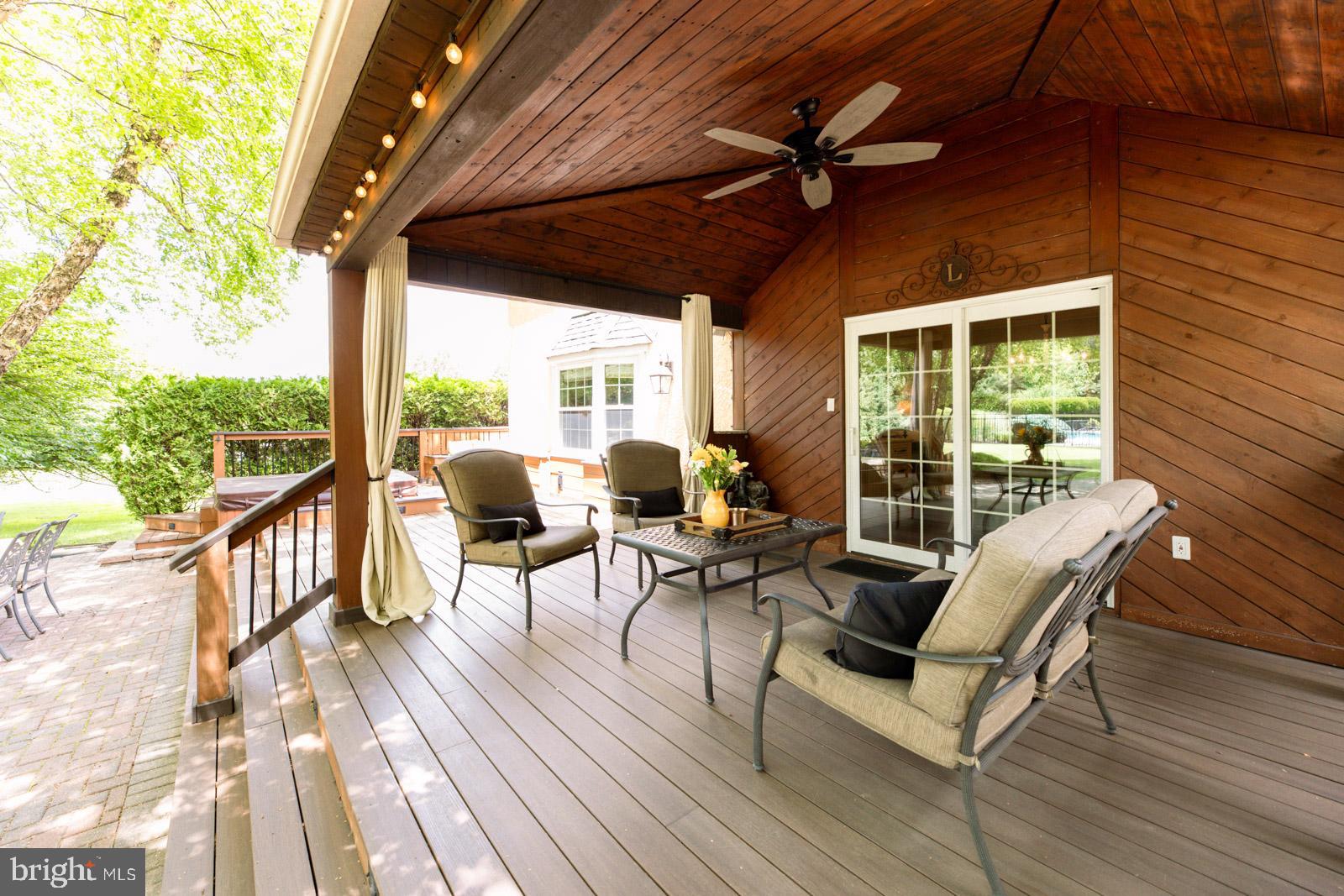 ROLLING COACH ESTS - Residential