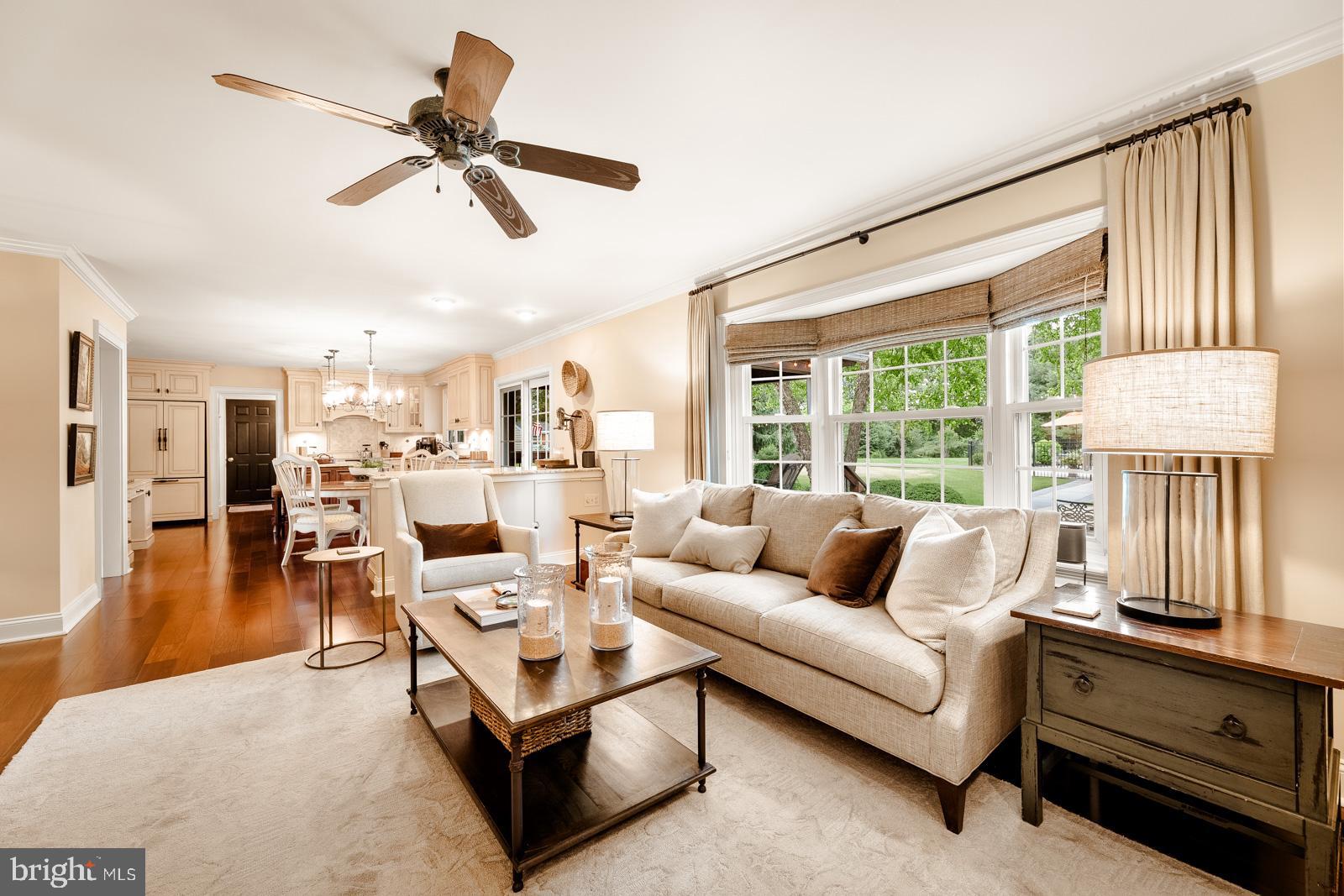 ROLLING COACH ESTS - Residential