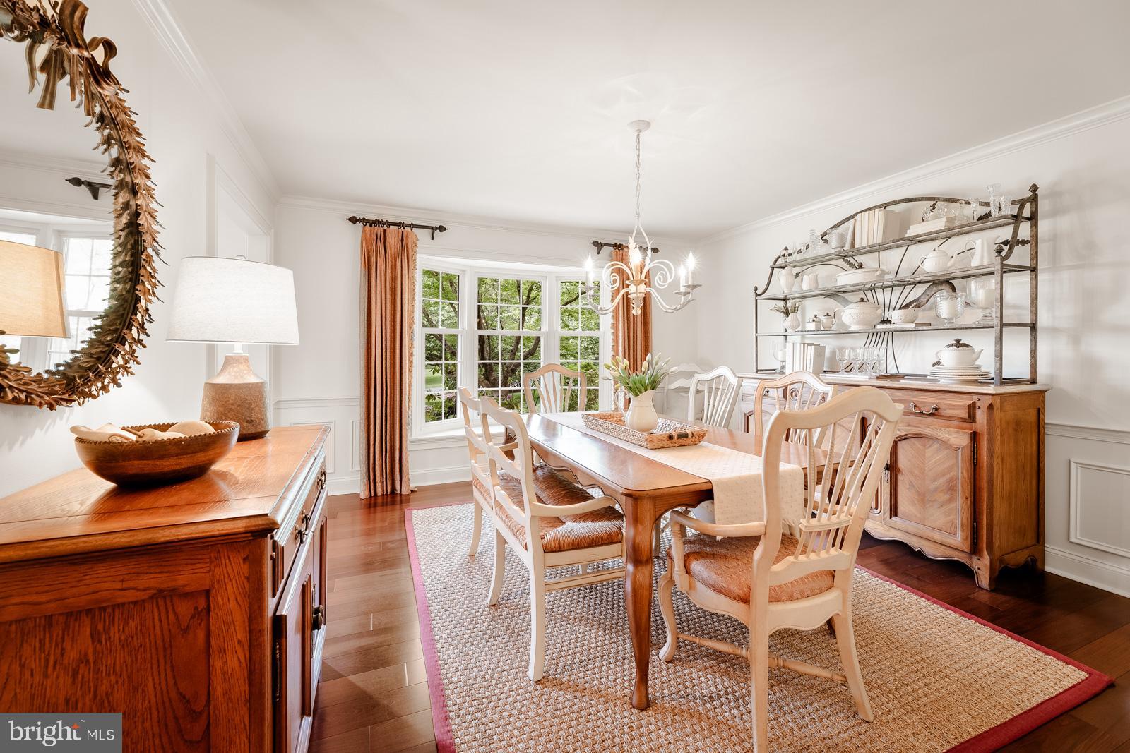 ROLLING COACH ESTS - Residential