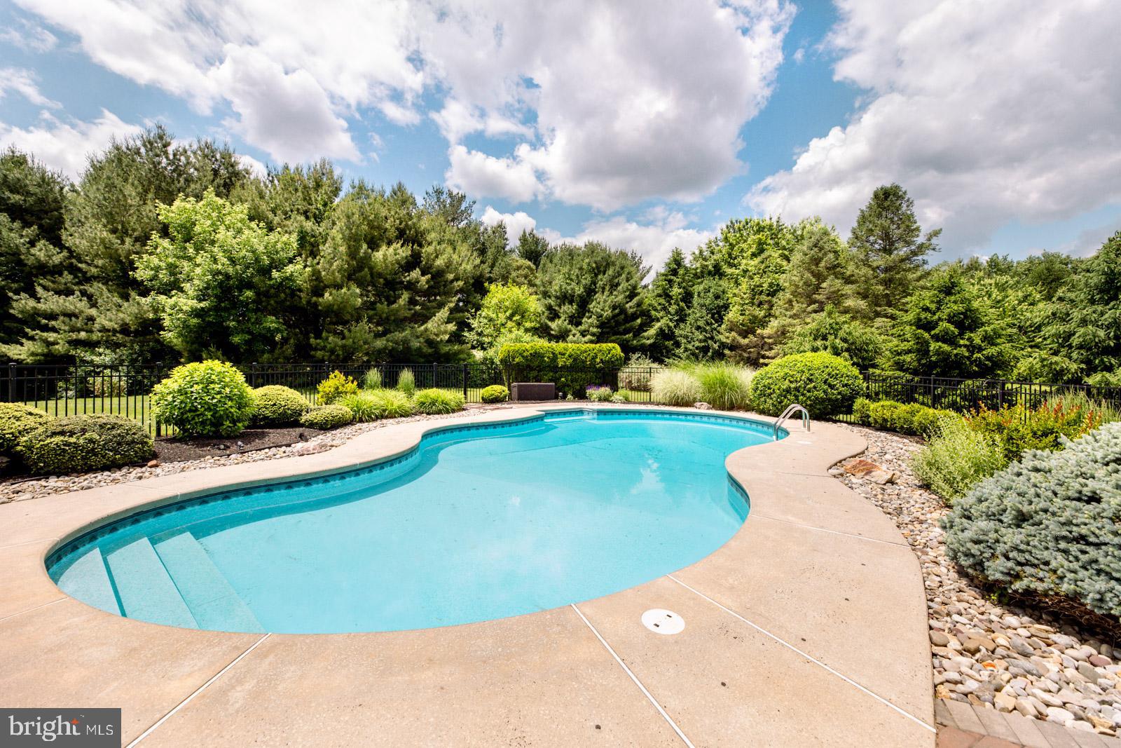 ROLLING COACH ESTS - Residential