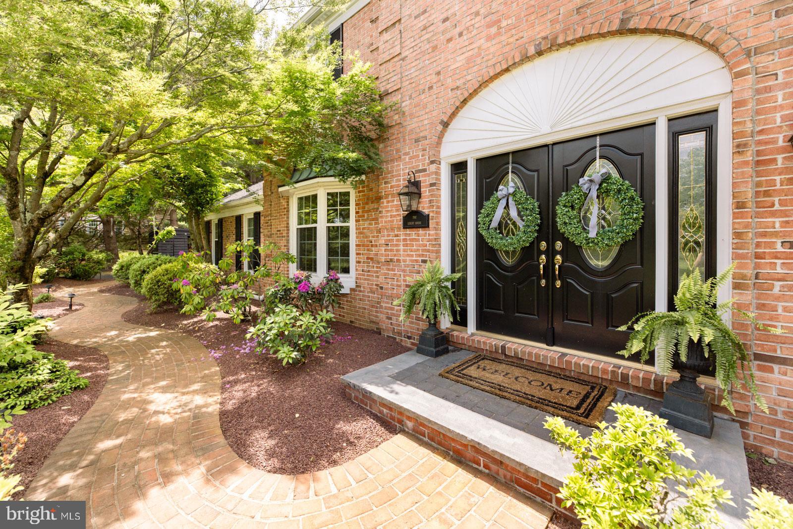 ROLLING COACH ESTS - Residential