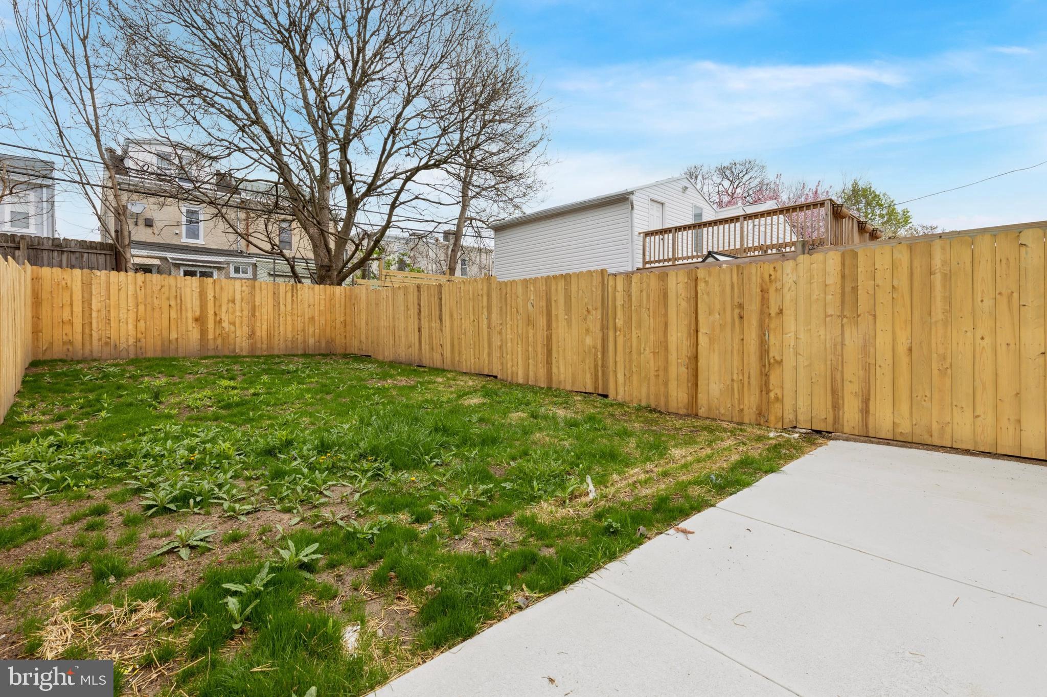 ROXBOROUGH - Residential