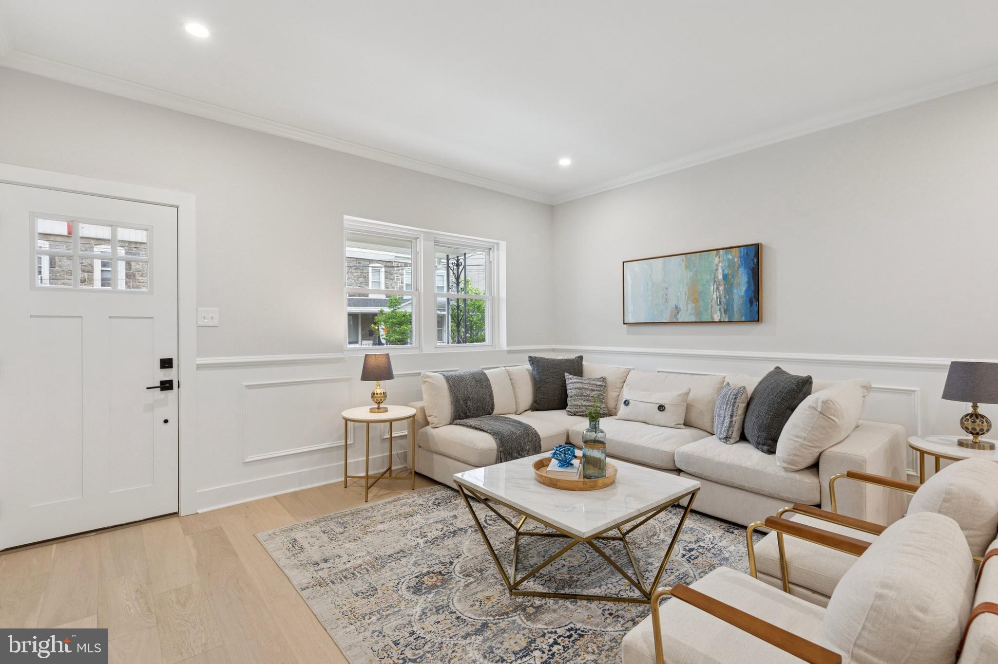 ROXBOROUGH - Residential