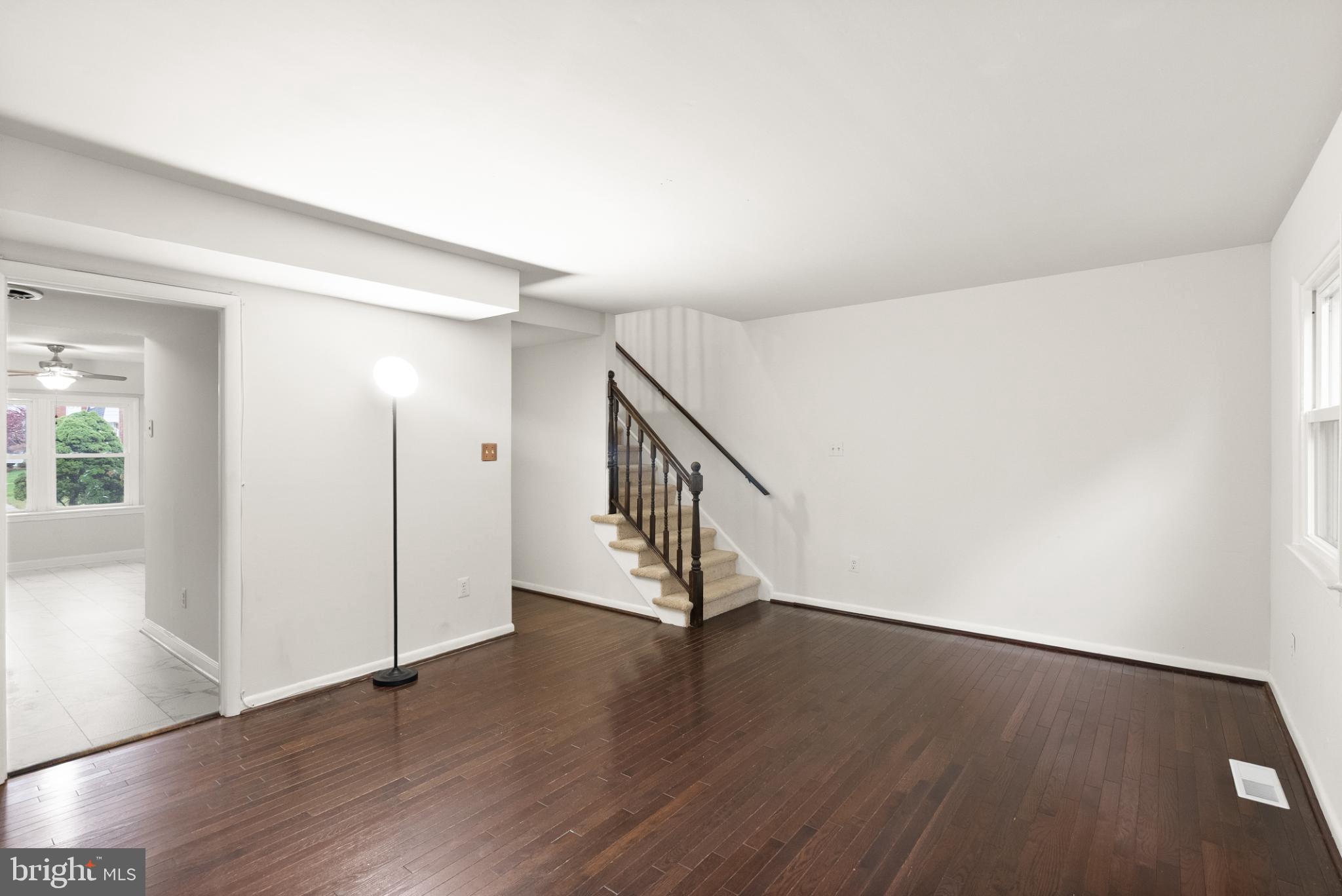 DALE CITY - Residential