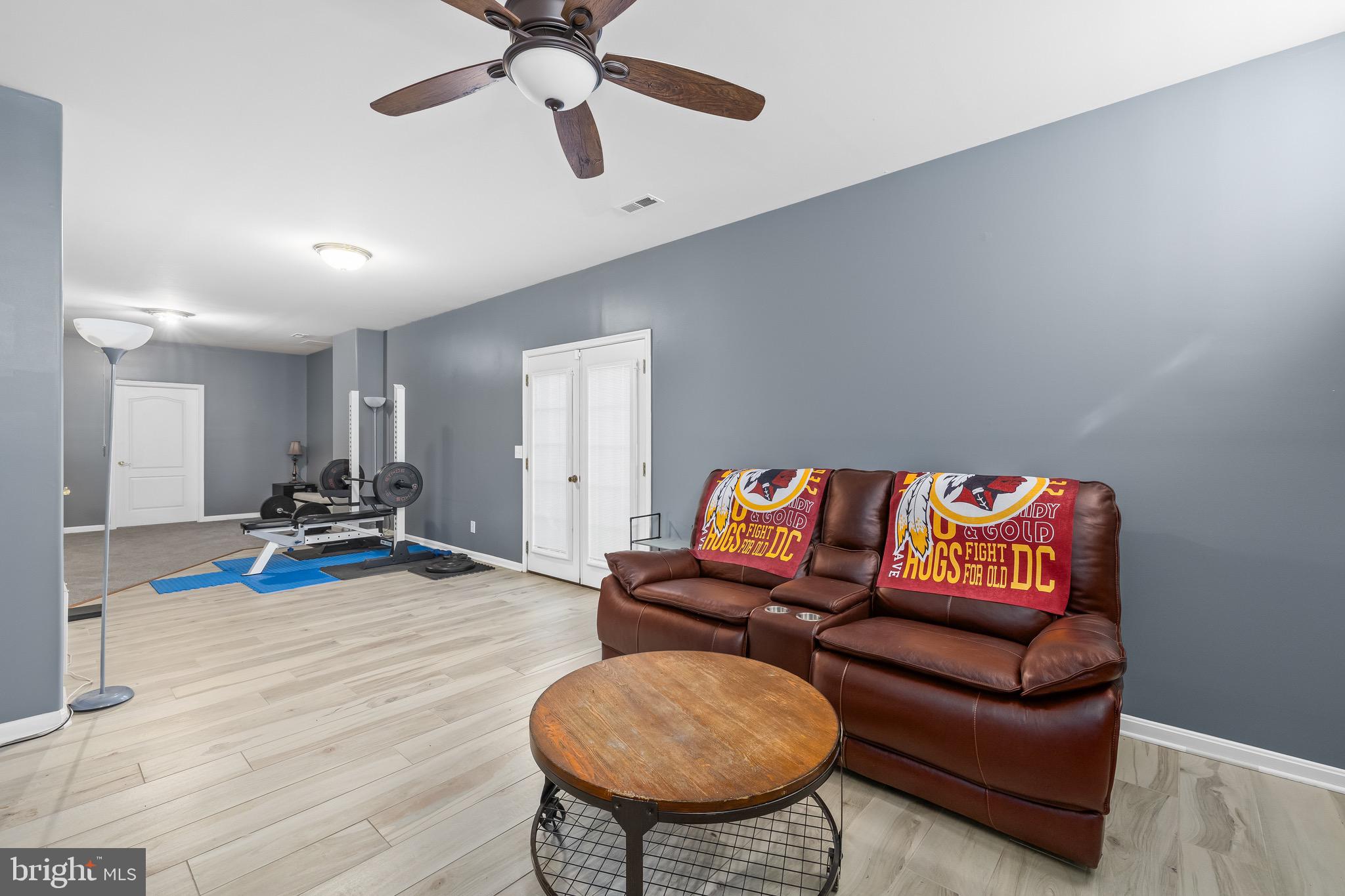 RIVER CLUB - Residential