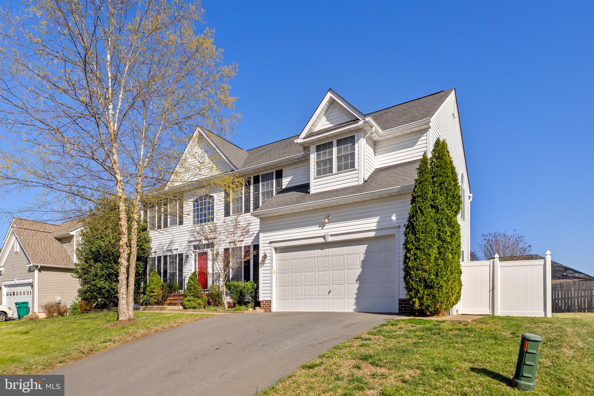 RIVER CLUB - Residential