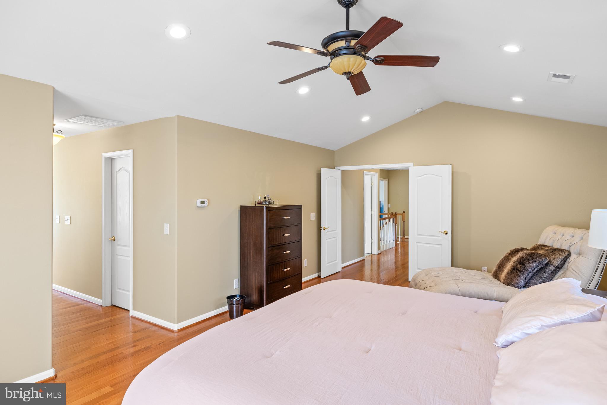 RIVER CLUB - Residential