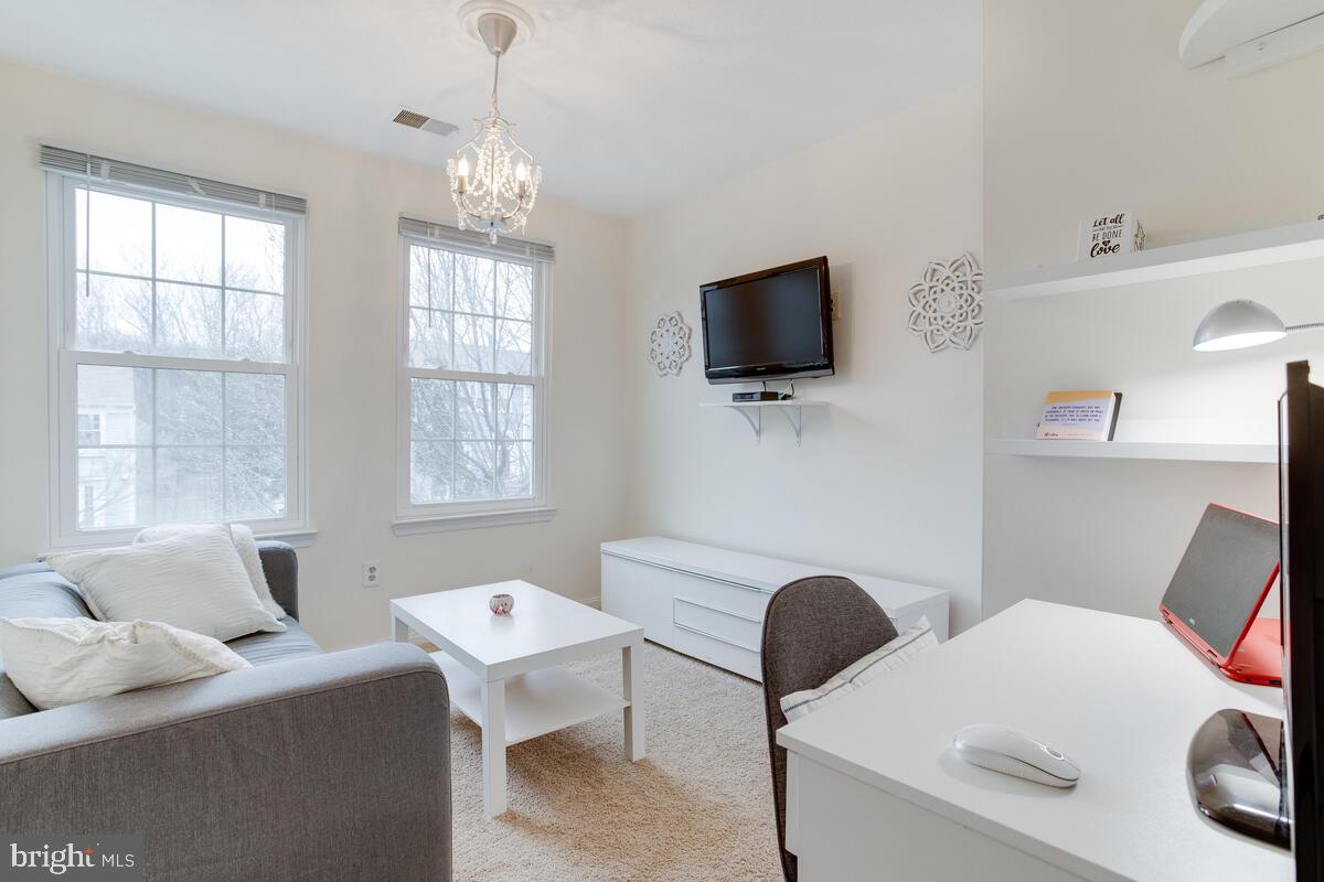 VALLEY STREAM ESTATES - Residential