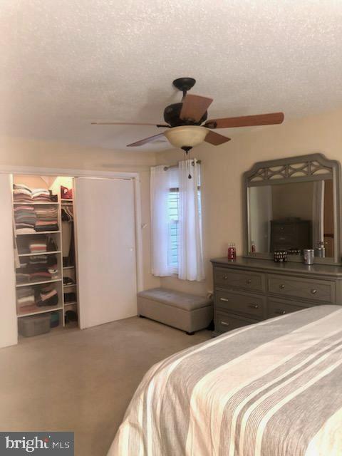 VALLEY STREAM ESTATES - Residential