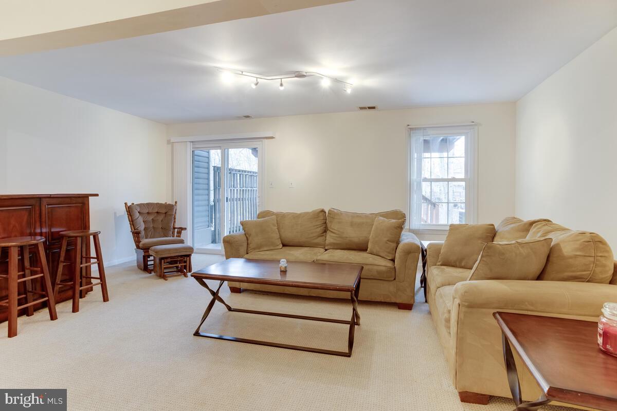 VALLEY STREAM ESTATES - Residential