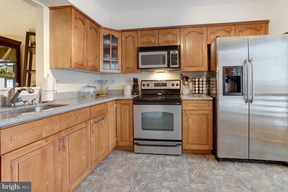 VALLEY STREAM ESTATES - Residential