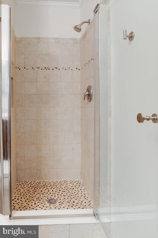 VALLEY STREAM ESTATES - Residential