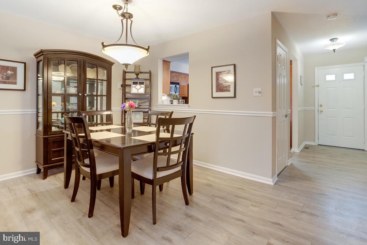 VALLEY STREAM ESTATES - Residential