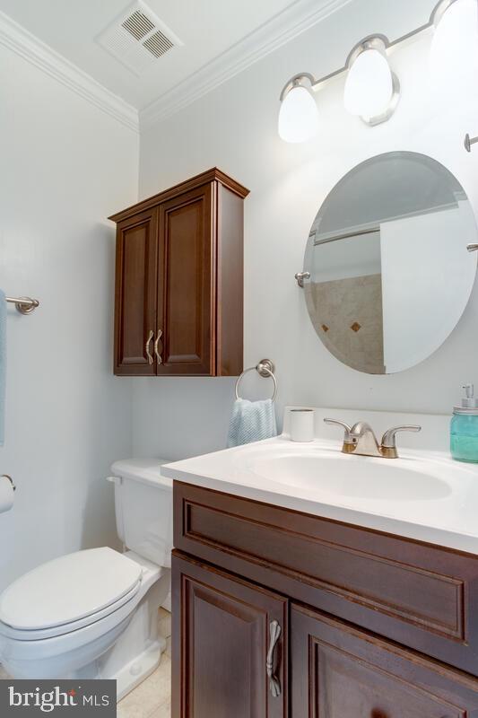 VALLEY STREAM ESTATES - Residential