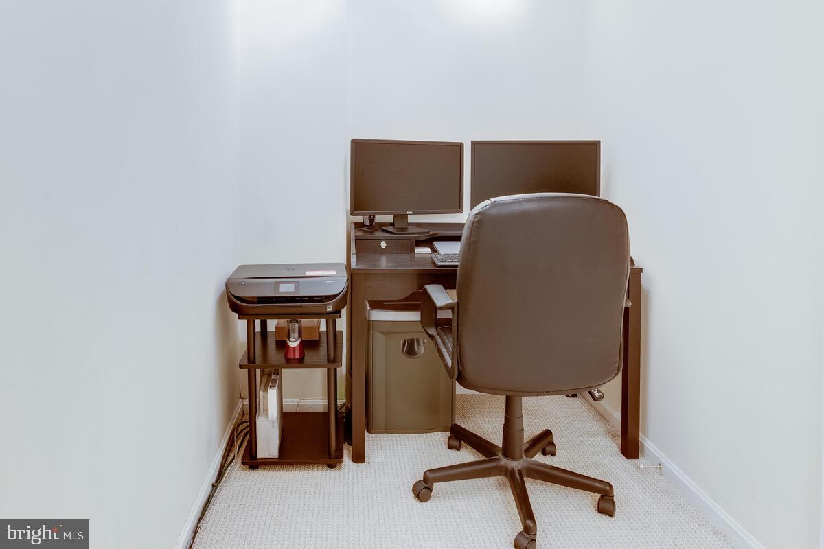 VALLEY STREAM ESTATES - Residential