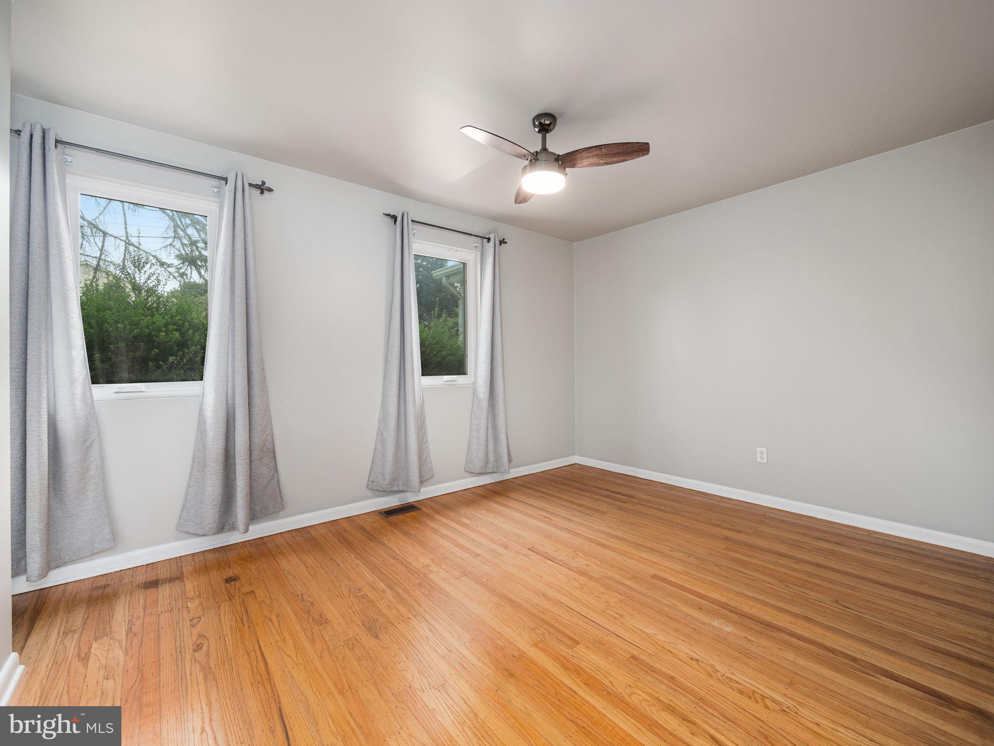 MEADOW WOODS - Residential