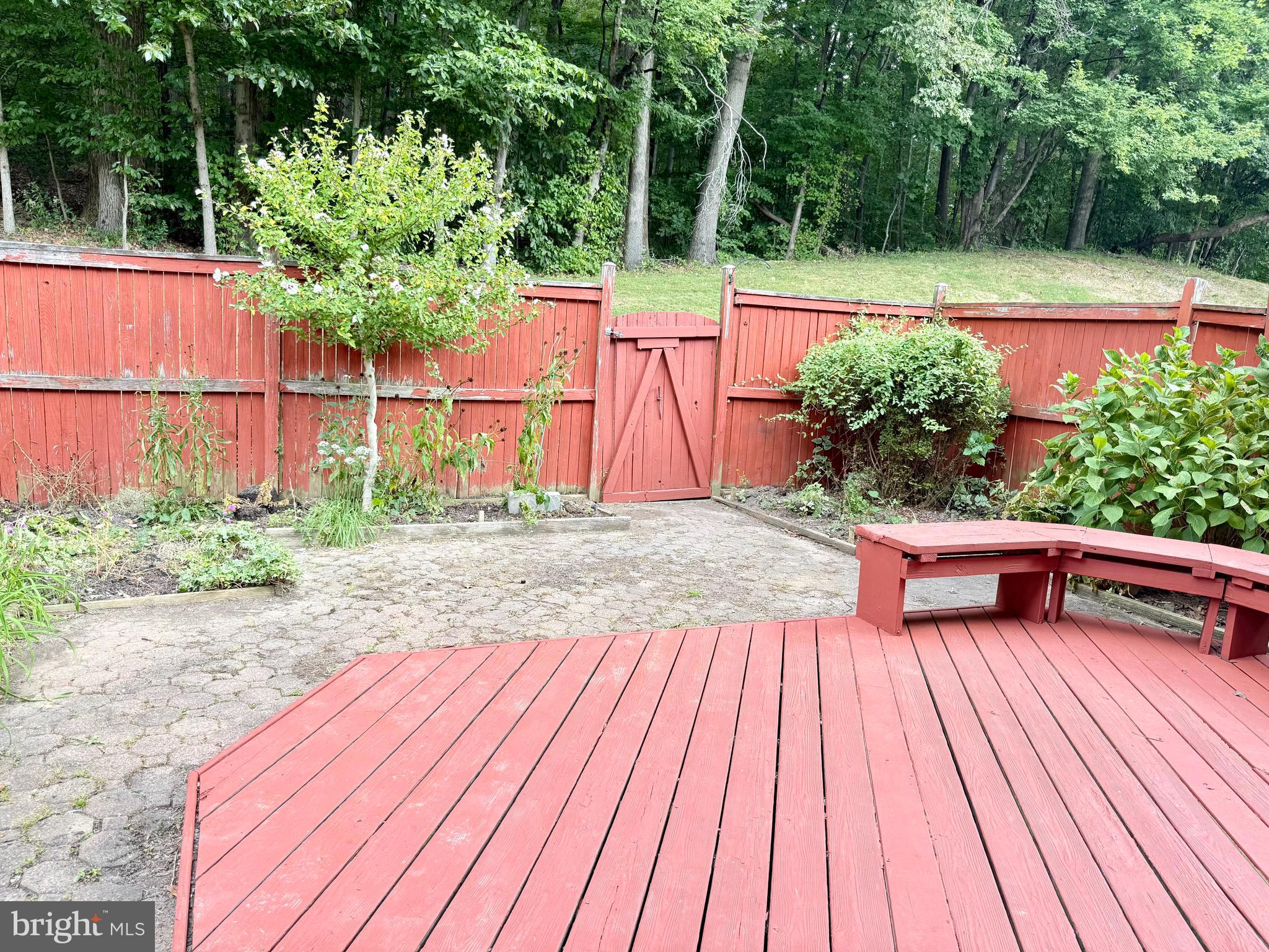 THE TALLWOODS - Residential Lease