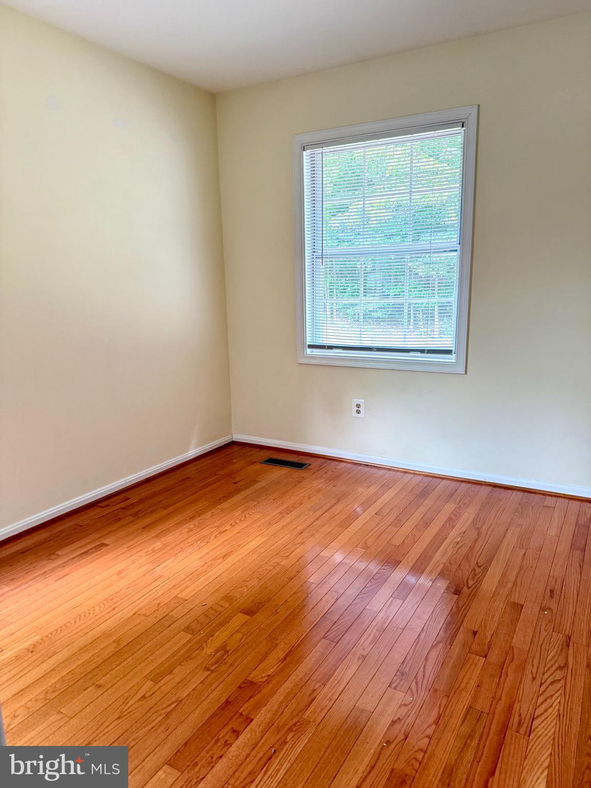 THE TALLWOODS - Residential Lease