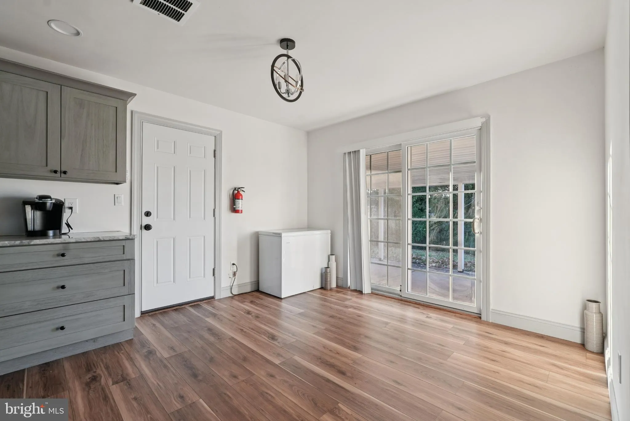 Willingboro, New Jersey 08046, United States, 3 Bedrooms Bedrooms, ,2 BathroomsBathrooms,Residential,Active,225874