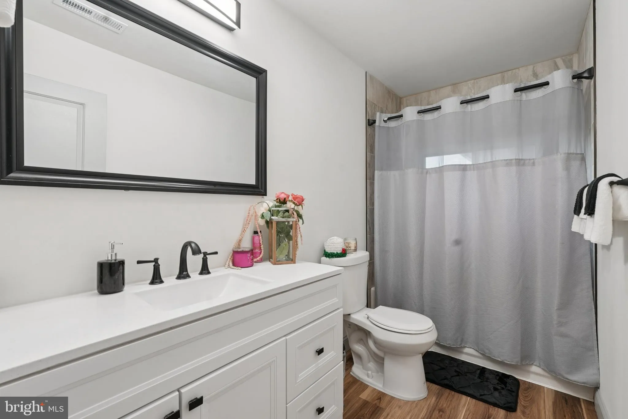 Willingboro, New Jersey 08046, United States, 3 Bedrooms Bedrooms, ,2 BathroomsBathrooms,Residential,Active,225874