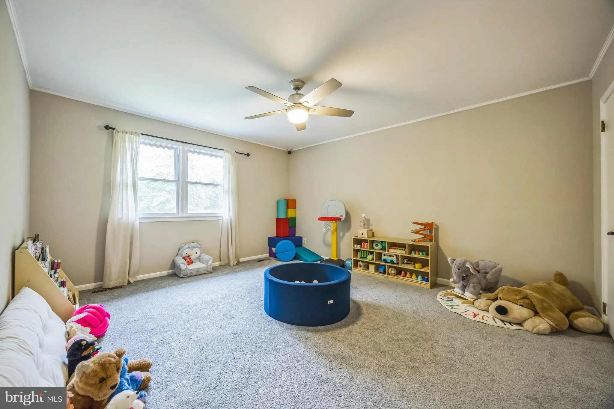 Cherry Hill, New Jersey 08003, United States, 4 Bedrooms Bedrooms, ,3 BathroomsBathrooms,Residential,Pending,191130